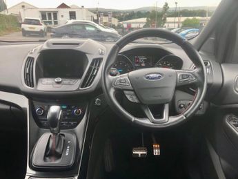 FORD KUGA 1.5 TDCi ST-Line SUV 5dr Diesel Powershift Euro 6 (s/s) (120 ps)