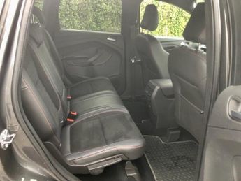 FORD KUGA 1.5 TDCi ST-Line SUV 5dr Diesel Powershift Euro 6 (s/s) (120 ps)