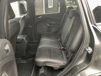 FORD KUGA 1.5 TDCi ST-Line SUV 5dr Diesel Powershift Euro 6 (s/s) (120 ps)