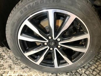 FORD KUGA 1.5 TDCi ST-Line SUV 5dr Diesel Powershift Euro 6 (s/s) (120 ps)