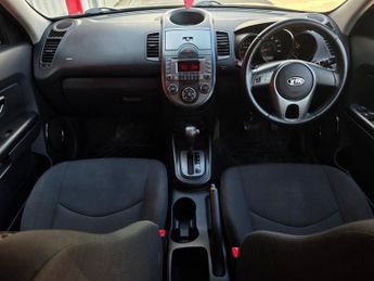 KIA SOUL 1.6 CRDi 2 SUV 5dr Diesel Auto Euro 4 (126 bhp)
