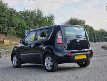 KIA SOUL 1.6 CRDi 2 SUV 5dr Diesel Auto Euro 4 (126 bhp)