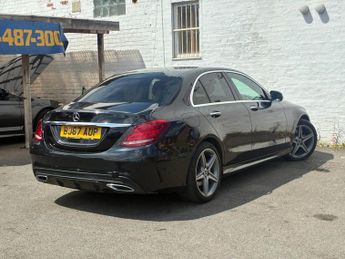 MERCEDES-BENZ C CLASS 2.1 C300dh AMG Line (Premium) Saloon 4dr Diesel Hybrid G-Tronic+