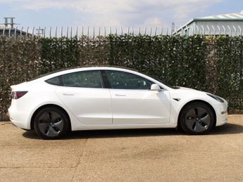 TESLA Model 3 Standard Range Plus Saloon 4dr Electric Auto RWD (241 bhp)