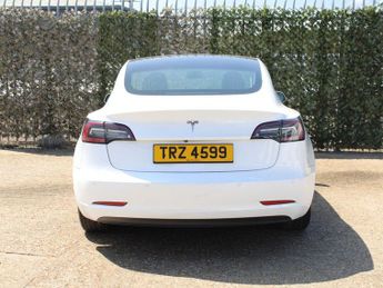TESLA Model 3 Standard Range Plus Saloon 4dr Electric Auto RWD (241 bhp)