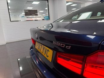BMW 5 SERIES 2.0 520d SE Saloon 4dr Diesel Auto Euro 6 (s/s) (190 ps)