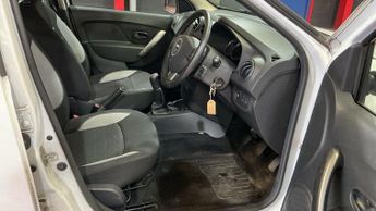 DACIA SANDERO STEPWAY 0.9 TCe Laureate Hatchback 5dr Petrol Manual Euro 5 (90 ps)
