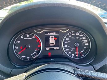 AUDI A3 1.5 TFSI CoD 35 S line Sportback 5dr Petrol S Tronic Euro 6 (s/s