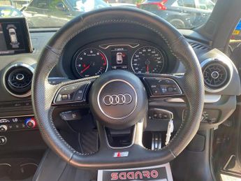 AUDI A3 1.5 TFSI CoD 35 S line Sportback 5dr Petrol S Tronic Euro 6 (s/s