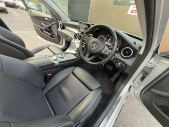 MERCEDES-BENZ C CLASS 2.1 C220d SE Executive Edition Saloon 4dr Diesel G-Tronic+ Euro 