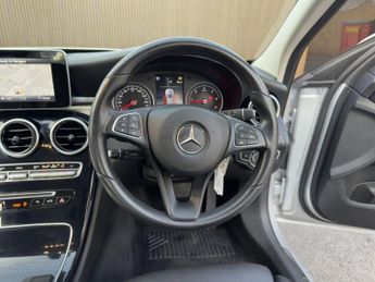MERCEDES-BENZ C CLASS 2.1 C220d SE Executive Edition Saloon 4dr Diesel G-Tronic+ Euro 