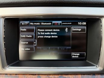 JAGUAR XF 2.2d Luxury Saloon 4dr Diesel Auto Euro 5 (s/s) (163 ps)