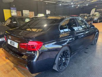 BMW 3 SERIES 3.0 330d M Sport Saloon 4dr Diesel Auto xDrive Euro 6 (s/s) (258
