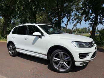 VOLKSWAGEN TOUAREG 3.0 TDI V6 R-Line Plus SUV 5dr Diesel Tiptronic 4WD Euro 6 (s/s)