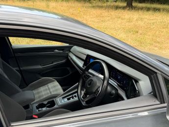 VOLKSWAGEN GOLF 2.0 TDI GTD Hatchback 5dr Auto Diesel DSG Euro 6 (s/s) (200 ps)