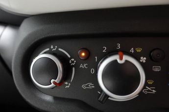 RENAULT TWINGO 0.9 TCe ENERGY Dynamique Hatchback 5dr Petrol Manual Euro 6 (s/s