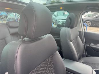 PEUGEOT 3008 1.6 BlueHDi Allure SUV 5dr Diesel EAT Euro 6 (s/s) (120 ps)