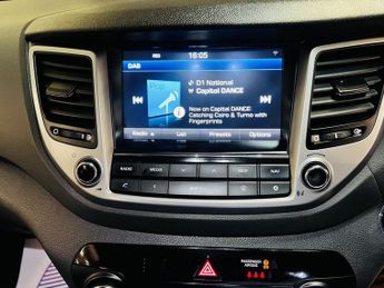 HYUNDAI TUCSON 2.0 CRDi Premium SE SUV 5dr Diesel Auto 4WD Euro 6 (185 ps)