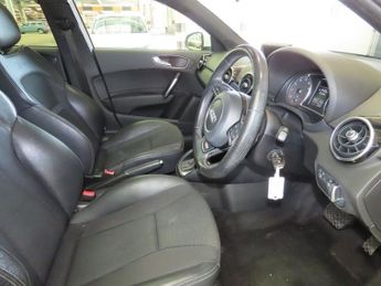 AUDI A1 1.4 TFSI CoD S line Sportback 5dr Petrol S Tronic Euro 5 (s/s) (