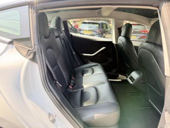 TESLA Model 3 (Dual Motor) Long Range Saloon 4dr Electric Auto 4WDE (346 ps)