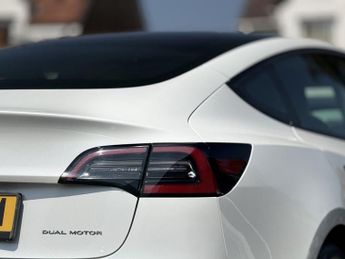TESLA Model 3 (Dual Motor) Long Range Saloon 4dr Electric Auto 4WDE (346 ps)