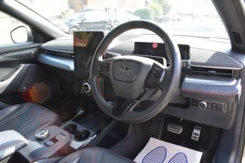 FORD MUSTANG MACH-E Extended Range 91kWh First Edition SUV 5dr Electric Automatic AW