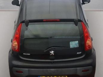 PEUGEOT 107 1.0 12V Urban Hatchback 5dr Petrol Manual Euro 4 (68 ps)