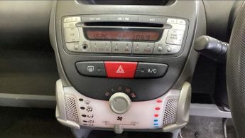 PEUGEOT 107 1.0 12V Urban Hatchback 5dr Petrol Manual Euro 4 (68 ps)