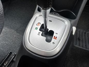 TOYOTA AYGO 1.0 VVT-i Fire Hatchback 5dr Petrol MultiMode Euro 5 (a/c) (67 p