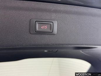 AUDI Q3 1.4 TFSI CoD S line Edition SUV 5dr Petrol S Tronic Euro 6 (s/s)