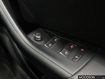 AUDI Q3 1.4 TFSI CoD S line Edition SUV 5dr Petrol S Tronic Euro 6 (s/s)