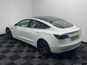 TESLA Model 3 Standard Range Plus Saloon 4dr Electric Auto RWD (241 bhp)