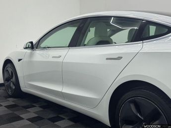 TESLA Model 3 Standard Range Plus Saloon 4dr Electric Auto RWD (241 bhp)