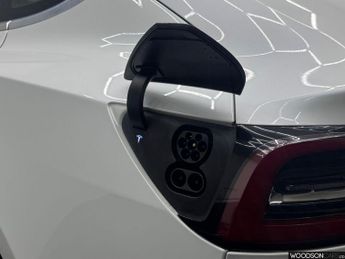 TESLA Model 3 Standard Range Plus Saloon 4dr Electric Auto RWD (241 bhp)