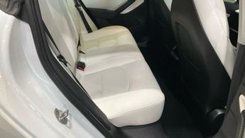 TESLA Model 3 Standard Range Plus Saloon 4dr Electric Auto RWD (241 bhp)