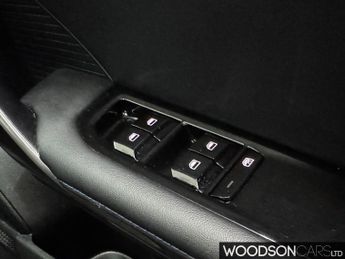 MG MG4 64kWh Trophy Long Range Hatchback 5dr Electric Auto (203 ps)