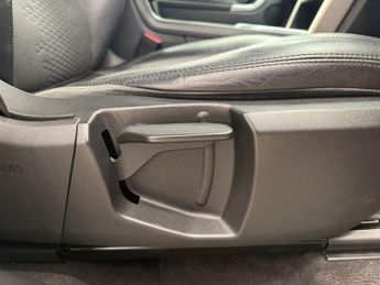 LAND ROVER DISCOVERY SPORT 2.0 Si4 SE Tech SUV 5dr Petrol Auto 4WD Euro 6 (s/s) (240 ps)