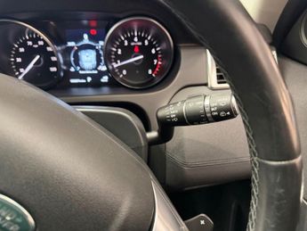 LAND ROVER DISCOVERY SPORT 2.0 Si4 SE Tech SUV 5dr Petrol Auto 4WD Euro 6 (s/s) (240 ps)