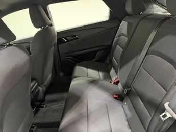 MG MG4 51kWh SE Hatchback 5dr Electric Auto (170 ps)