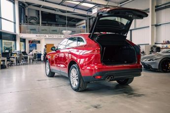 JAGUAR F-PACE 2.0 D180 Portfolio SUV 5dr Diesel Auto AWD Euro 6 (s/s) (180 ps)