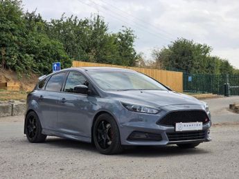 Ford Focus 2.0T EcoBoost ST-3 Hatchback 5dr Petrol Manual Euro 6 (s/s) (250