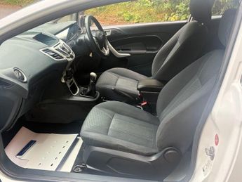 FORD FIESTA 1.25 Zetec Hatchback 3dr Petrol Manual (129 g/km, 81 bhp)