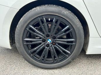 BMW 3 SERIES 2.0 318i M Sport Saloon 4dr Petrol Auto Euro 6 (s/s) (156 ps)