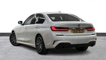 BMW 3 SERIES 2.0 318i M Sport Saloon 4dr Petrol Auto Euro 6 (s/s) (156 ps)