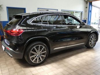 MERCEDES-BENZ EQA EQA 250+ 70.5kWh AMG Line (Executive) SUV 5dr Electric Auto (190