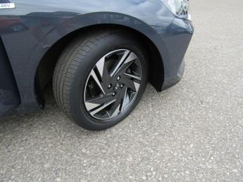 HYUNDAI I20 1.0 T-GDi MHEV SE Connect Hatchback 5dr Petrol Hybrid Automatic 