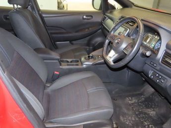 NISSAN LEAF 40kWh Acenta Hatchback 5dr Electric Auto (150 ps)