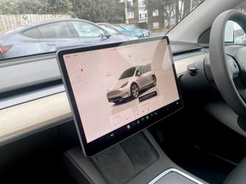 TESLA MODEL Y (Dual Motor) Long Range SUV 5dr Electric Auto 4WDE (384 bhp)