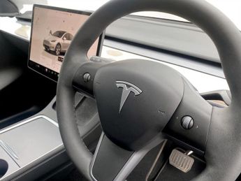 TESLA MODEL Y (Dual Motor) Long Range SUV 5dr Electric Auto 4WDE (384 bhp)