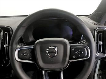 VOLVO XC40 Recharge Twin 82kWh Core SUV 5dr Electric Auto AWD (408 ps)